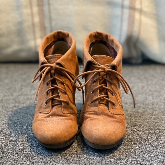 Bakers ankle wedge booties - Picture 2 of 7